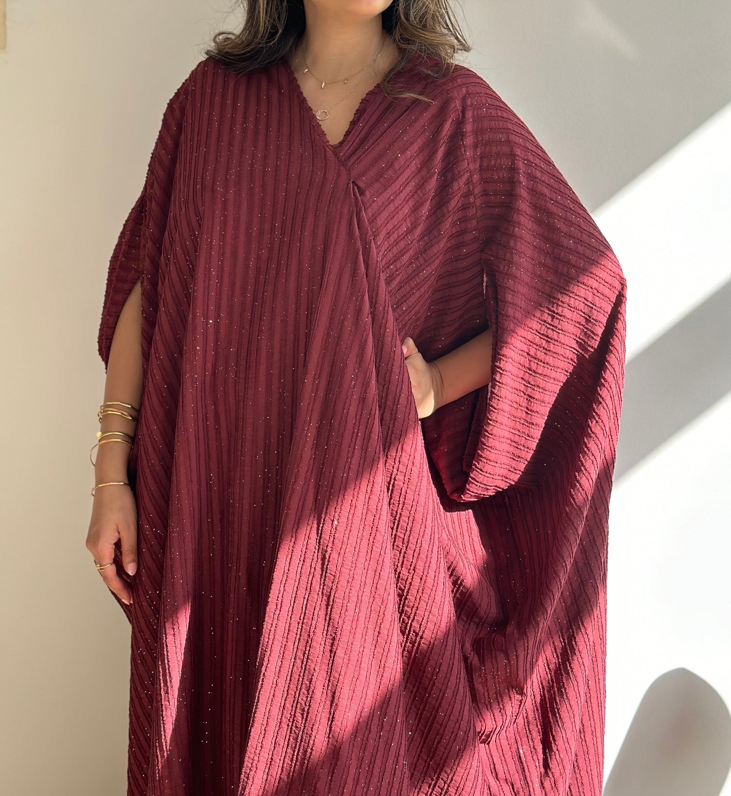Berry Sparle Kaftan | فستان عنابي لامع