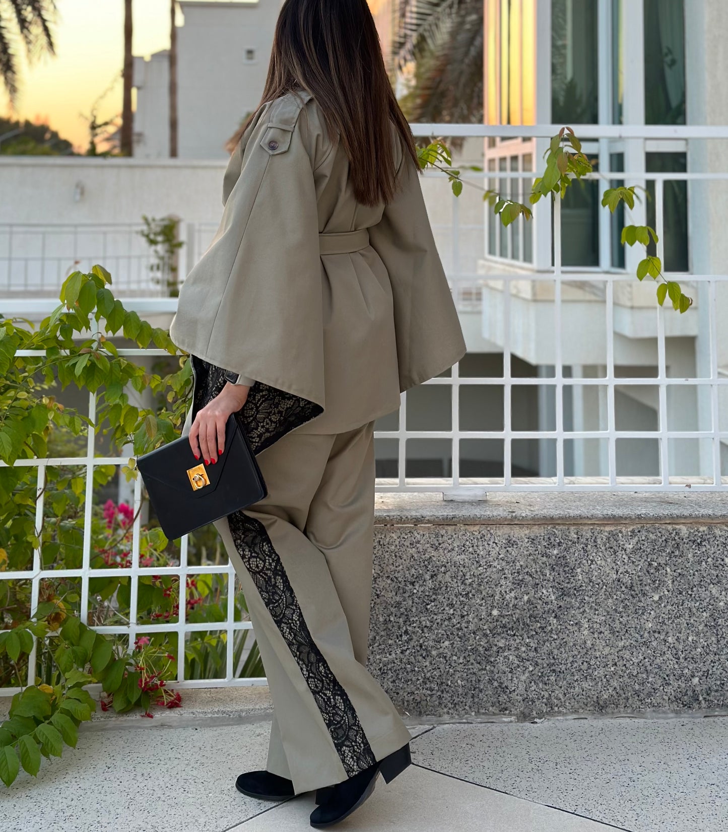 Trench Lace Set طقم ترينش دانتيل