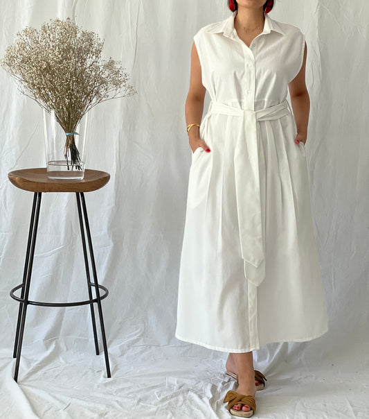 Basic white collar dress