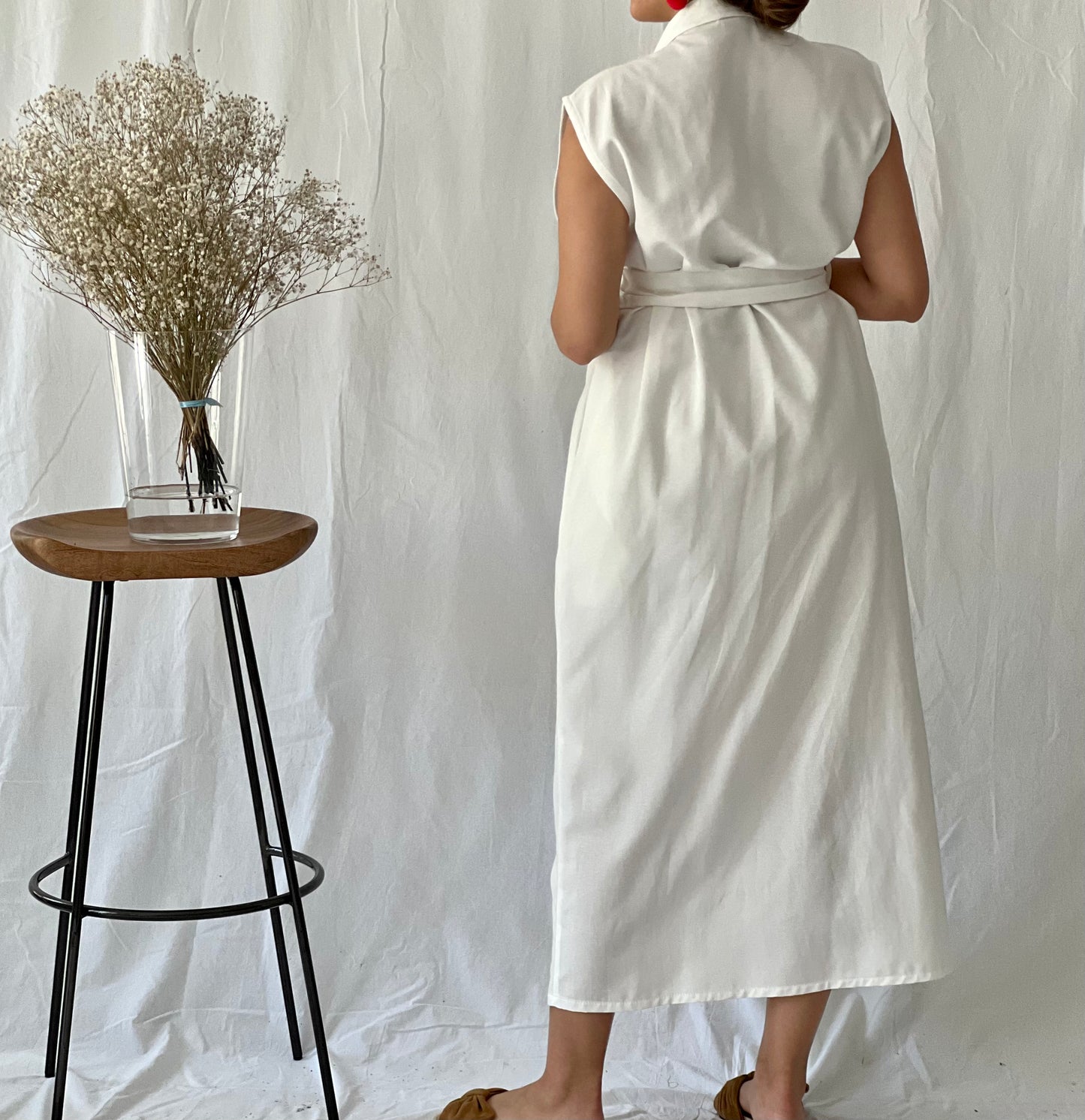 Basic white collar dress