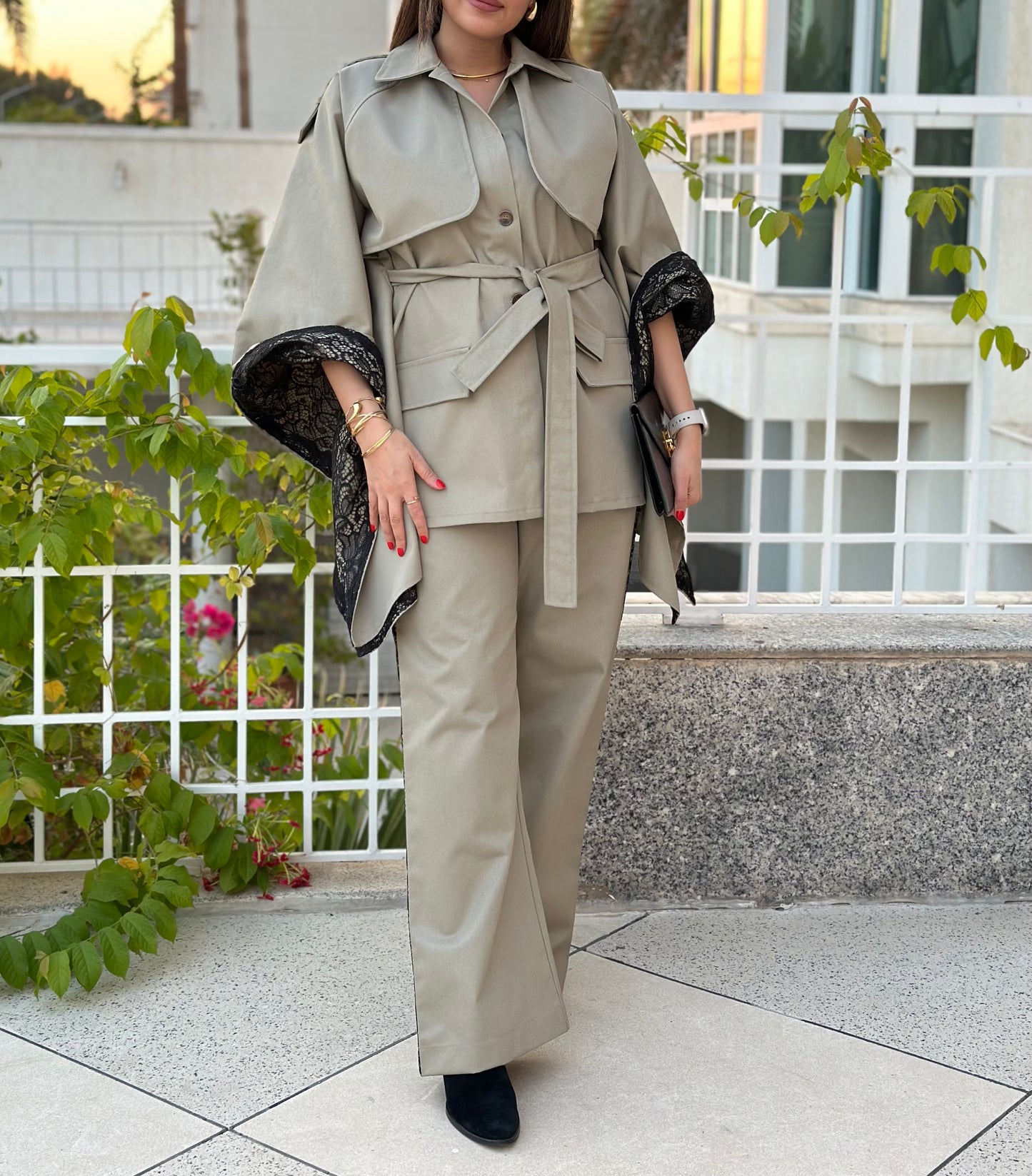 Trench Lace Set طقم ترينش دانتيل