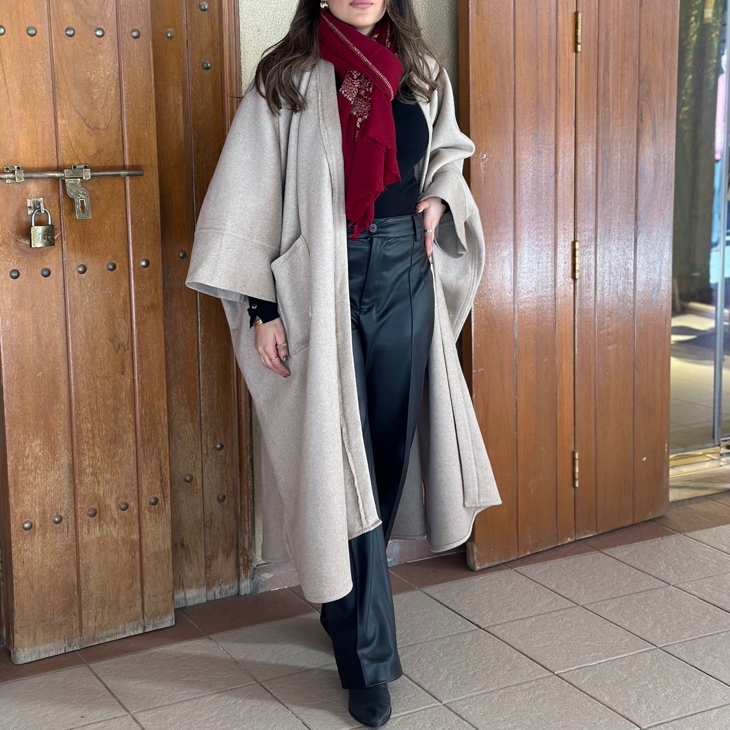 Urban Sand Bisht بشت رمال