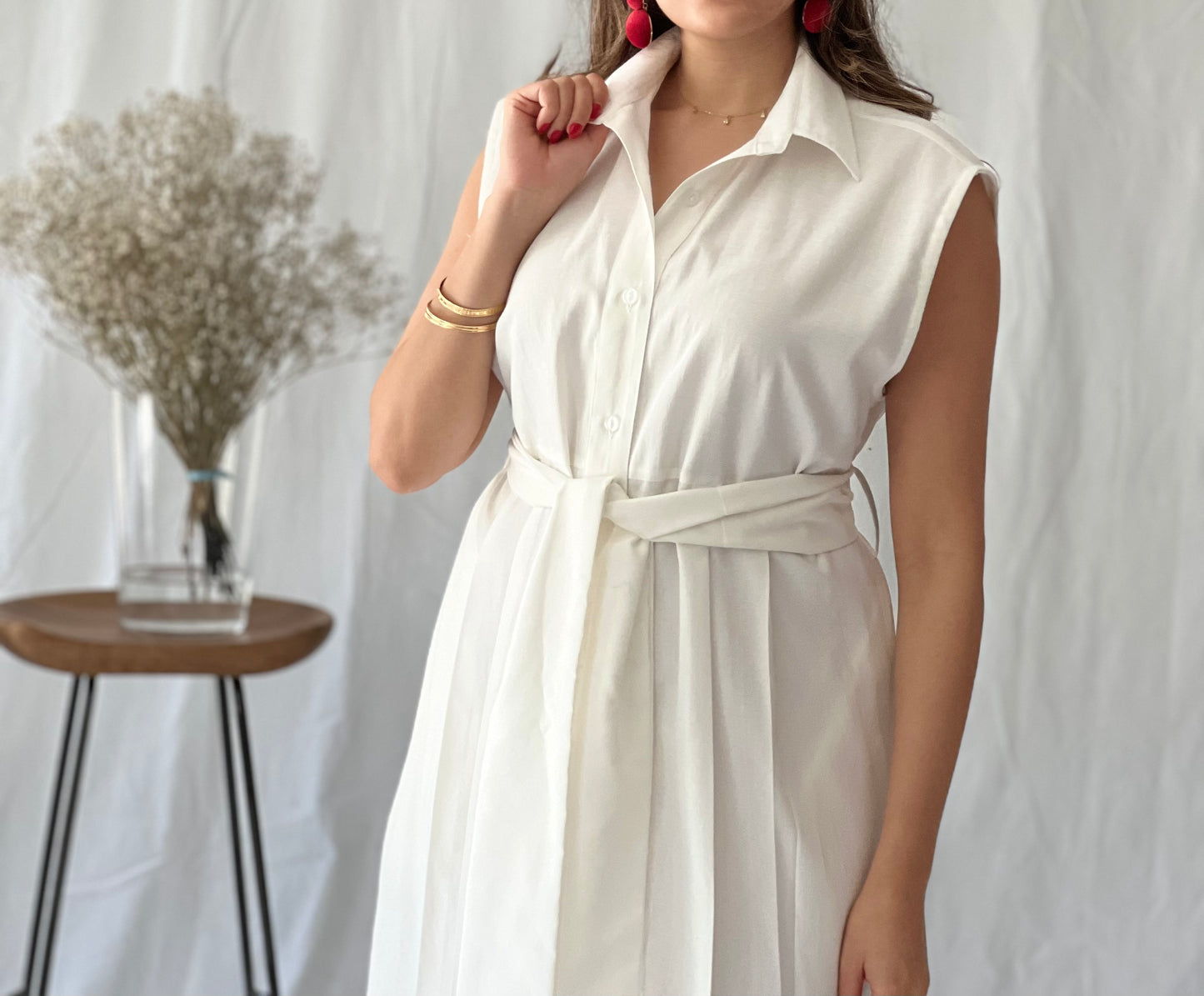 Basic white collar dress