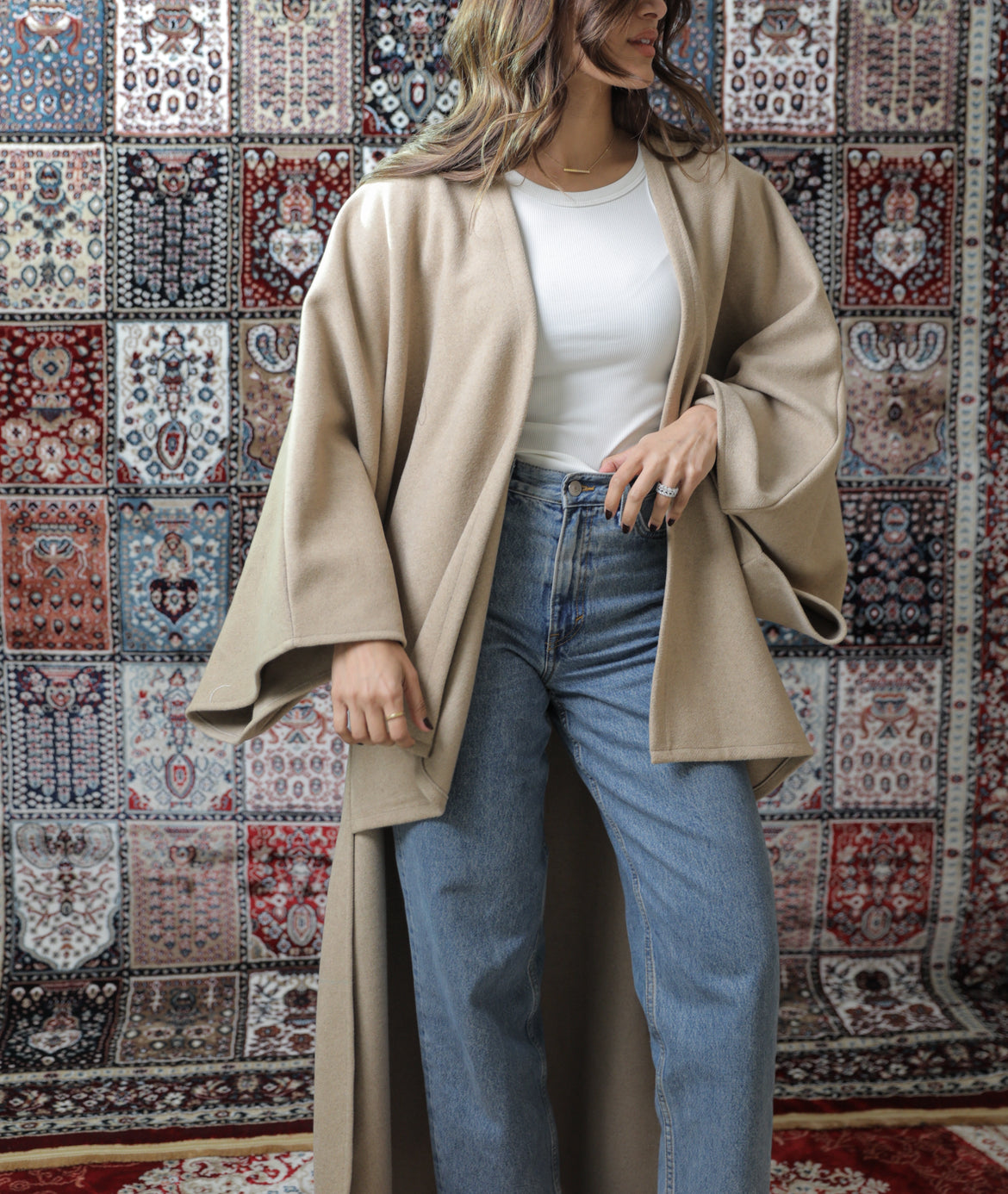 Moderna biege | مودرنا بيج